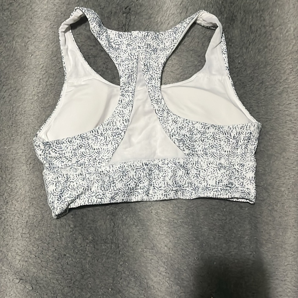 Top - Picture 2 of 4